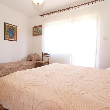 Valter 613 Apartman Póla