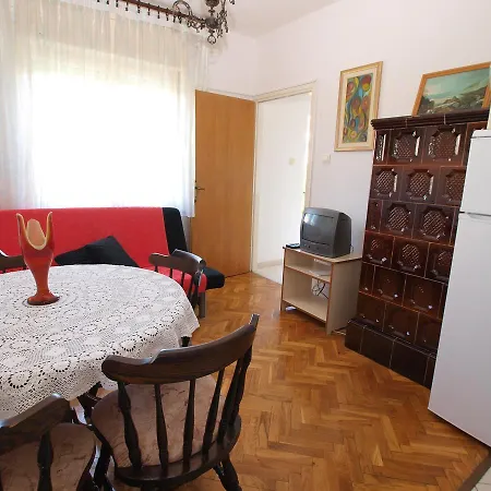 Valter 613 Apartman Póla