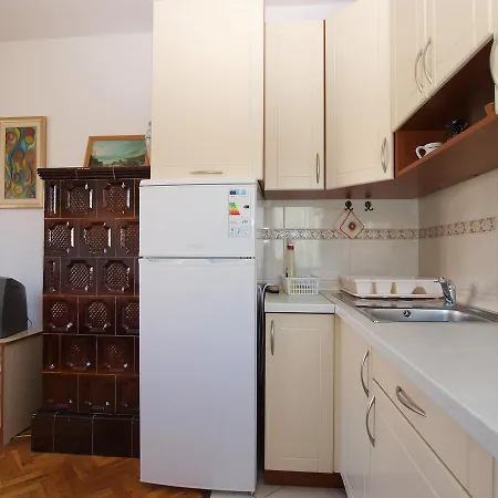 Valter 613 * פולה