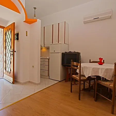Valter 613 Apartman Póla